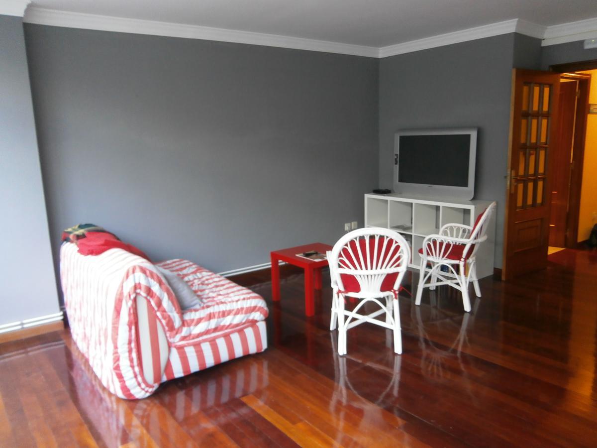 A Barca De Pedra Hostel Padron Luaran gambar